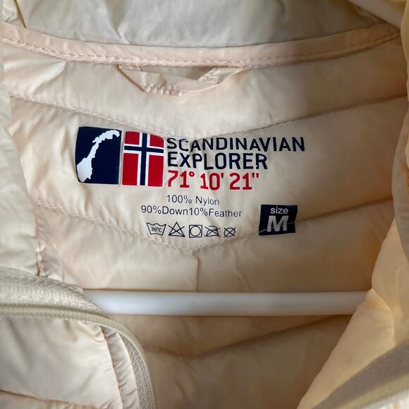 Scandinavian Explorer Women's Ultra Light Down Feather Vest Cream Medium - Picture 4 of 6